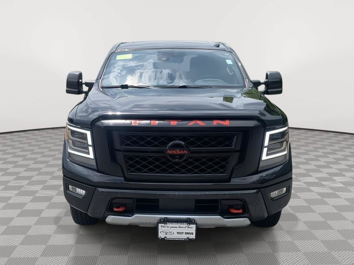 Used 2021 Nissan Titan PRO-4X w/ Pro-4x Convenience Package AWD/4WD image 8