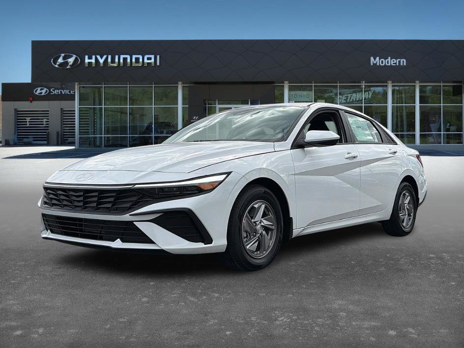 New 2026 Hyundai Elantra SE FWD image 1