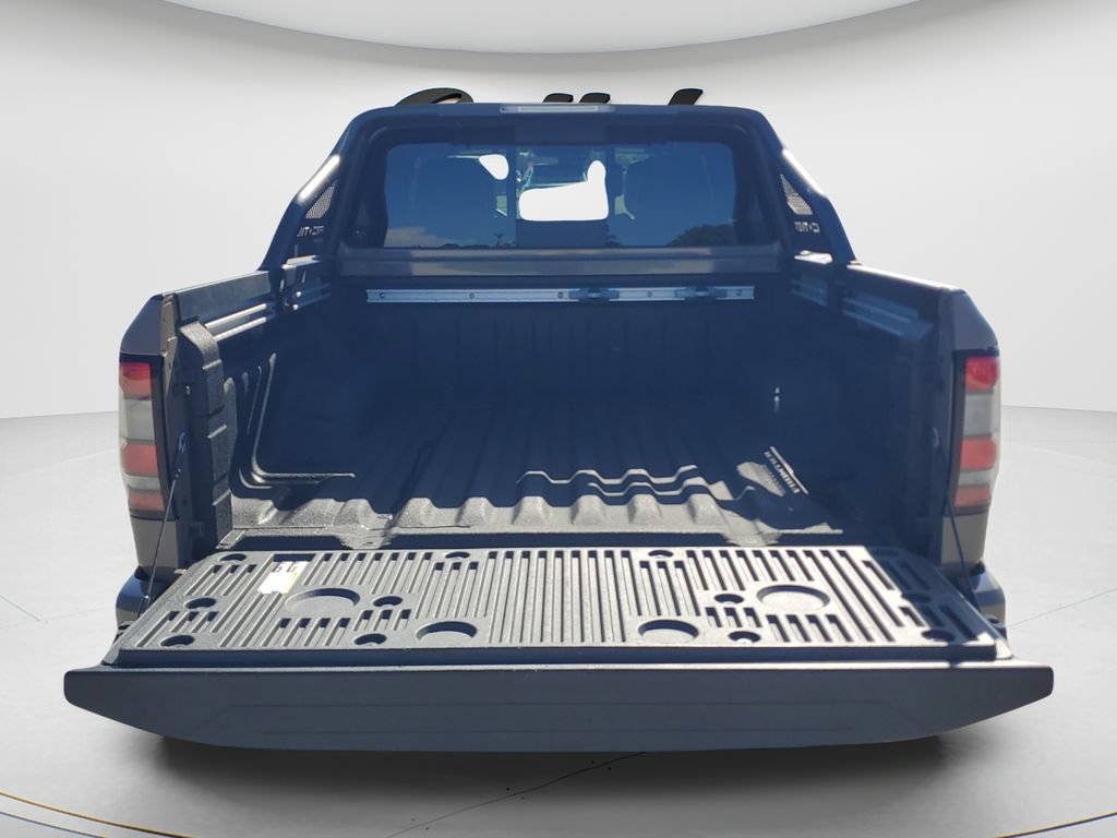 Used 2023 Nissan Frontier PRO-4X w/ Pro-4X Premium Package AWD/4WD image 9