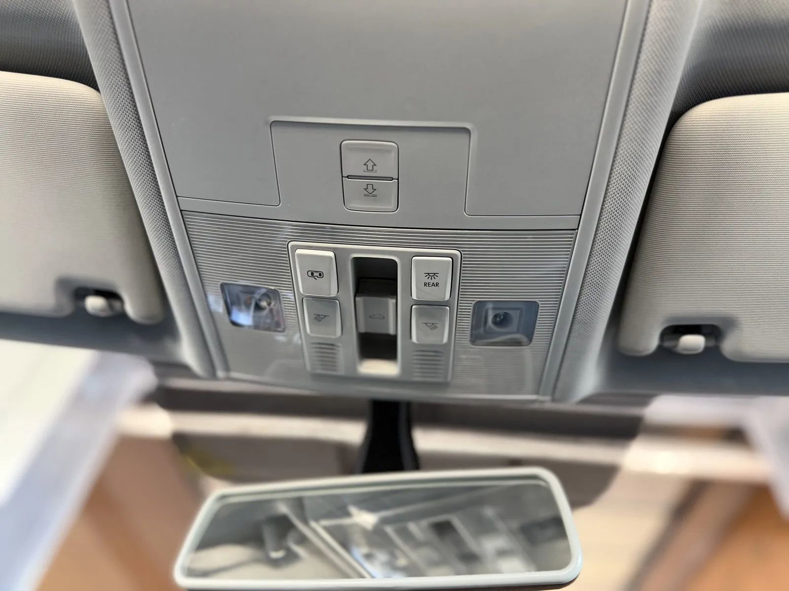 Used 2018 Volkswagen Golf SE image 34