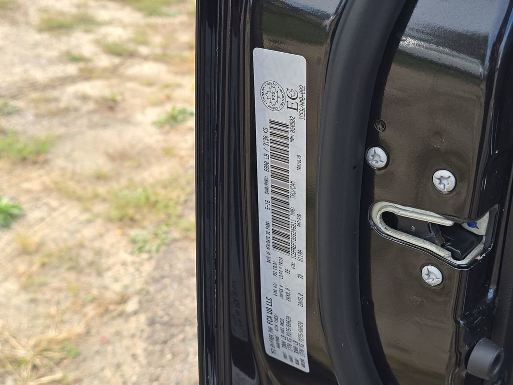 Used 2016 RAM 1500 Limited image 41