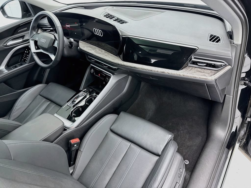Certified 2025 Audi Q5 Premium w/ Premium Plus AWD/4WD image 16