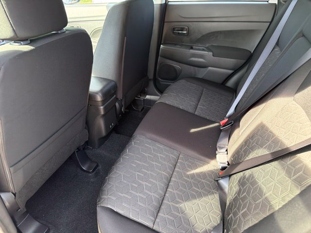 New 2027 Mitsubishi Outlander Sport LE AWD/4WD image 17