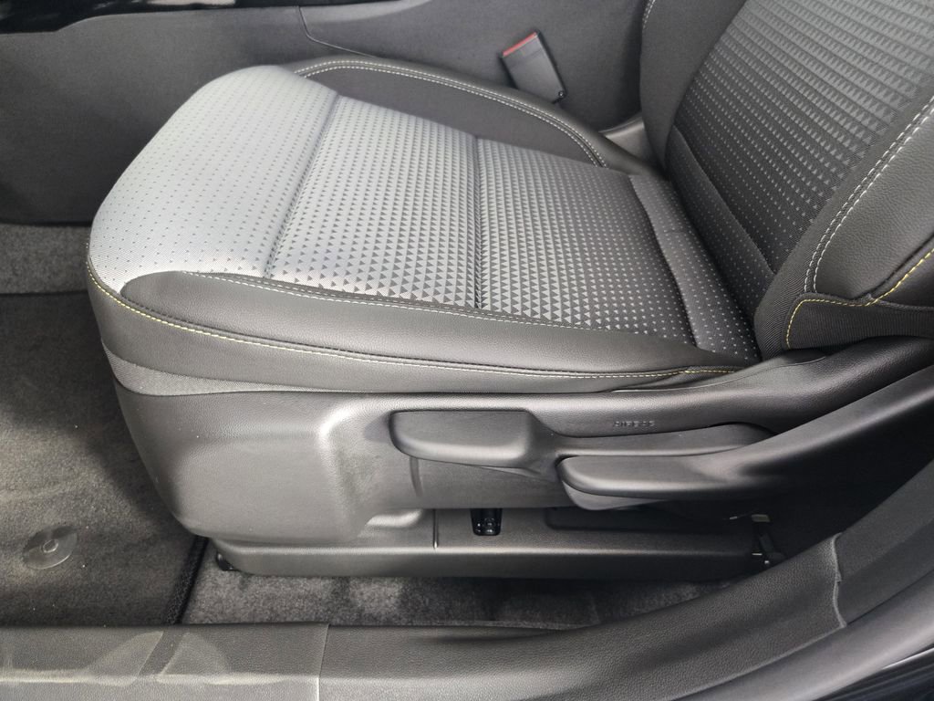New 2026 Chevrolet Trax LT w/ Driver Confidence Package image 25
