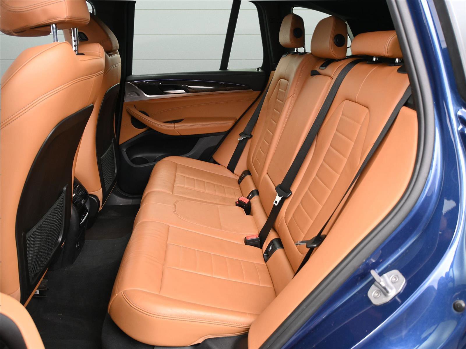 Used 2018 BMW X3 M40i image 11