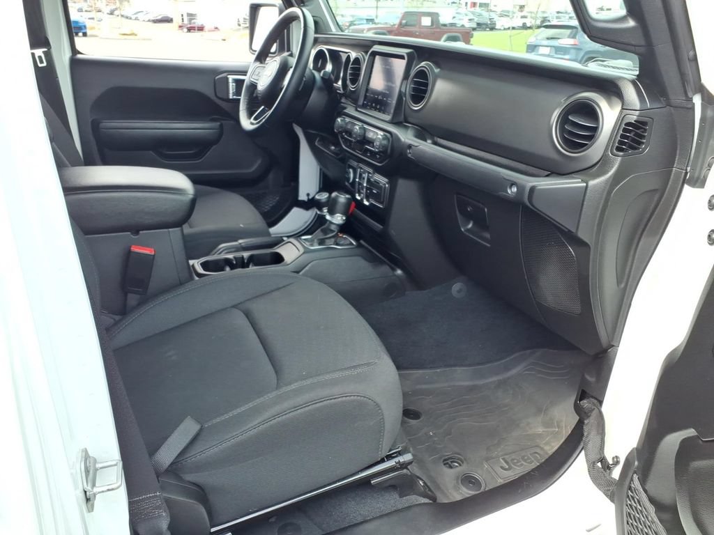 Used 2022 Jeep Gladiator Sport AWD/4WD image 22