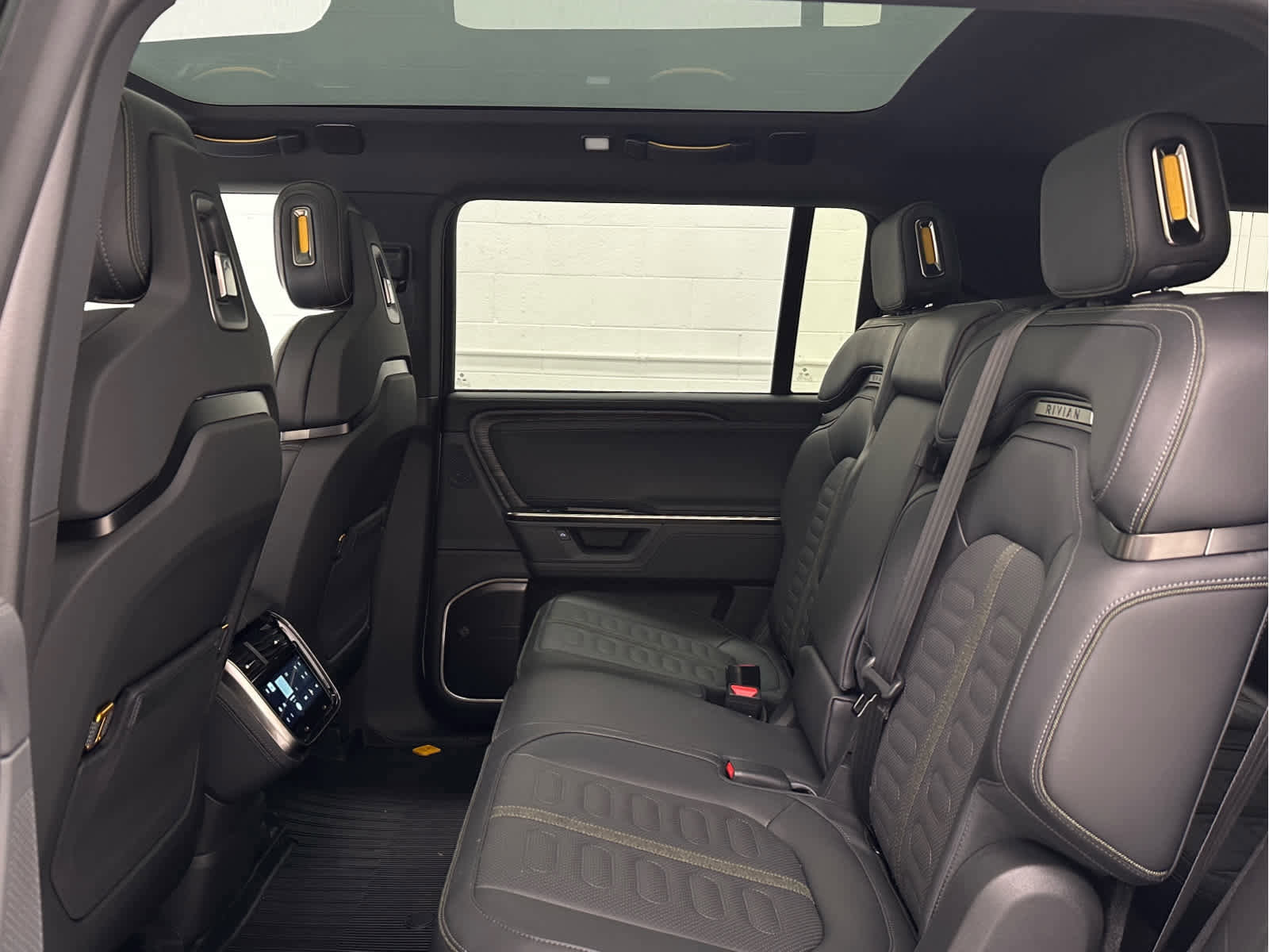 Used 2026 Rivian R1S Adventure image 15