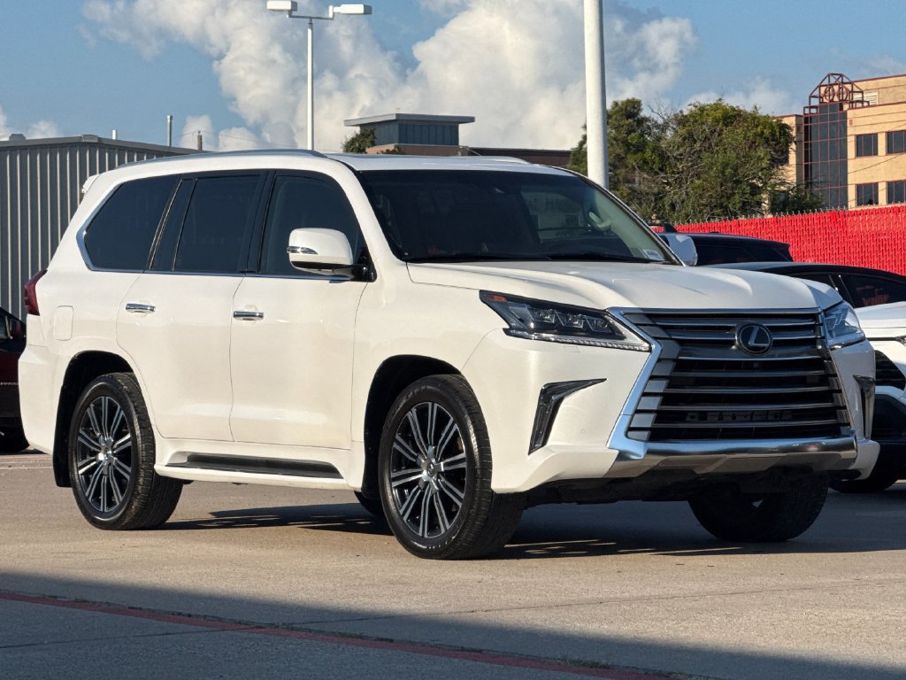 Used 2021 Lexus LX 570 4WD w/ Luxury Package image 8