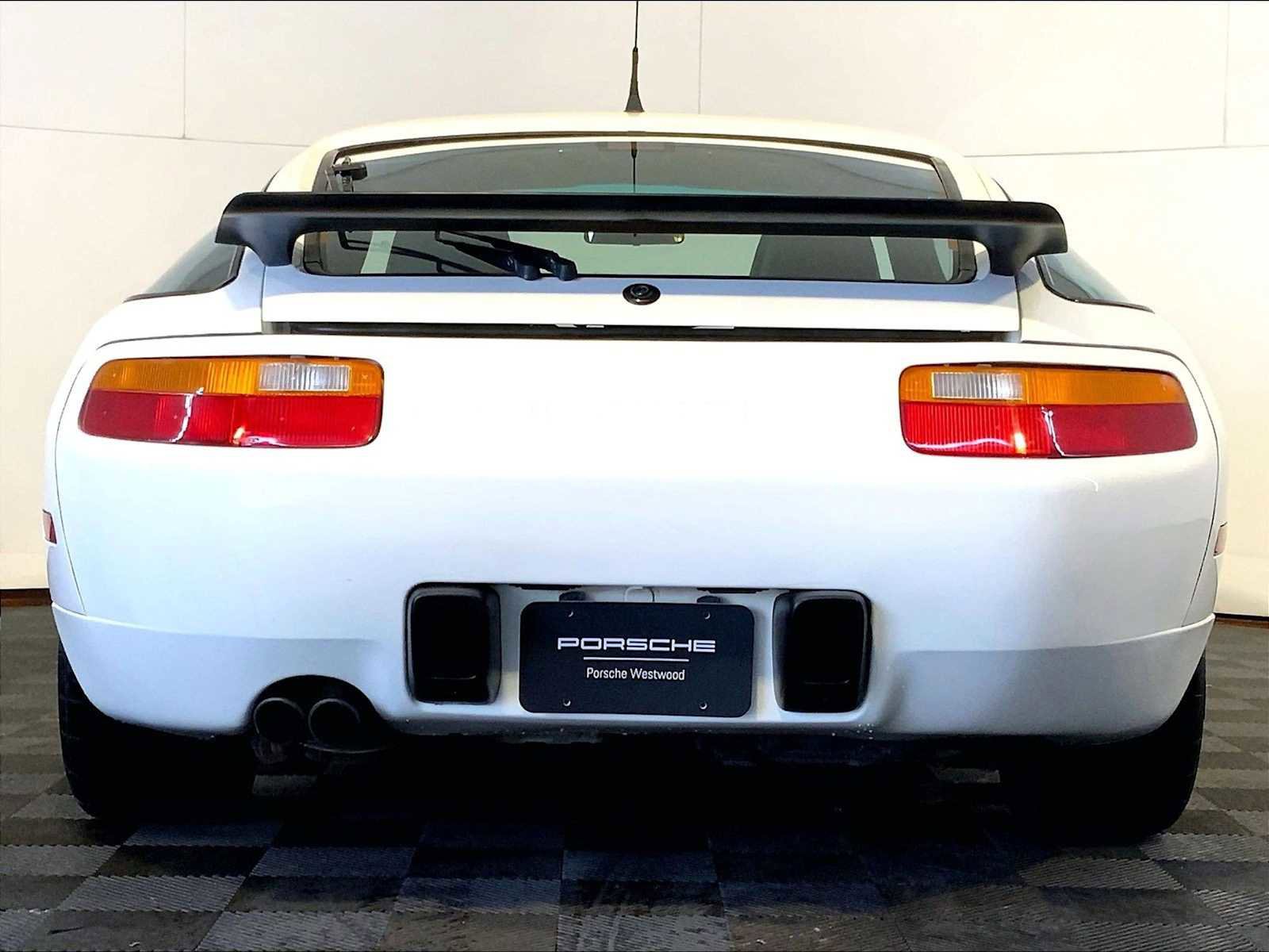 Used 1991 Porsche 928 S4 RWD image 6