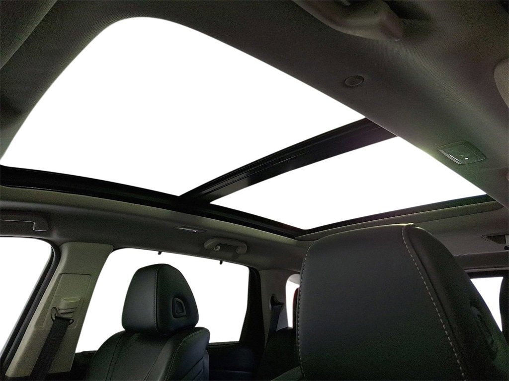 Used 2023 Acura MDX FWD w/ Technology Package image 12