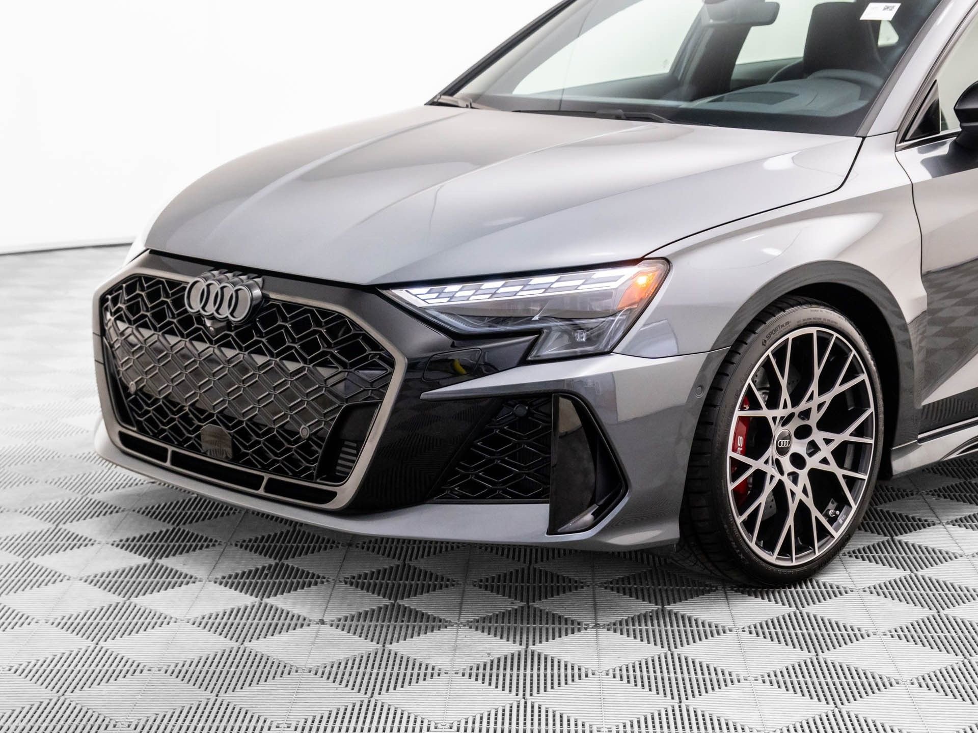 Used 2025 Audi RS 3 image 40