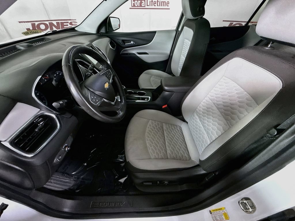 Used 2018 Chevrolet Equinox LT FWD image 23