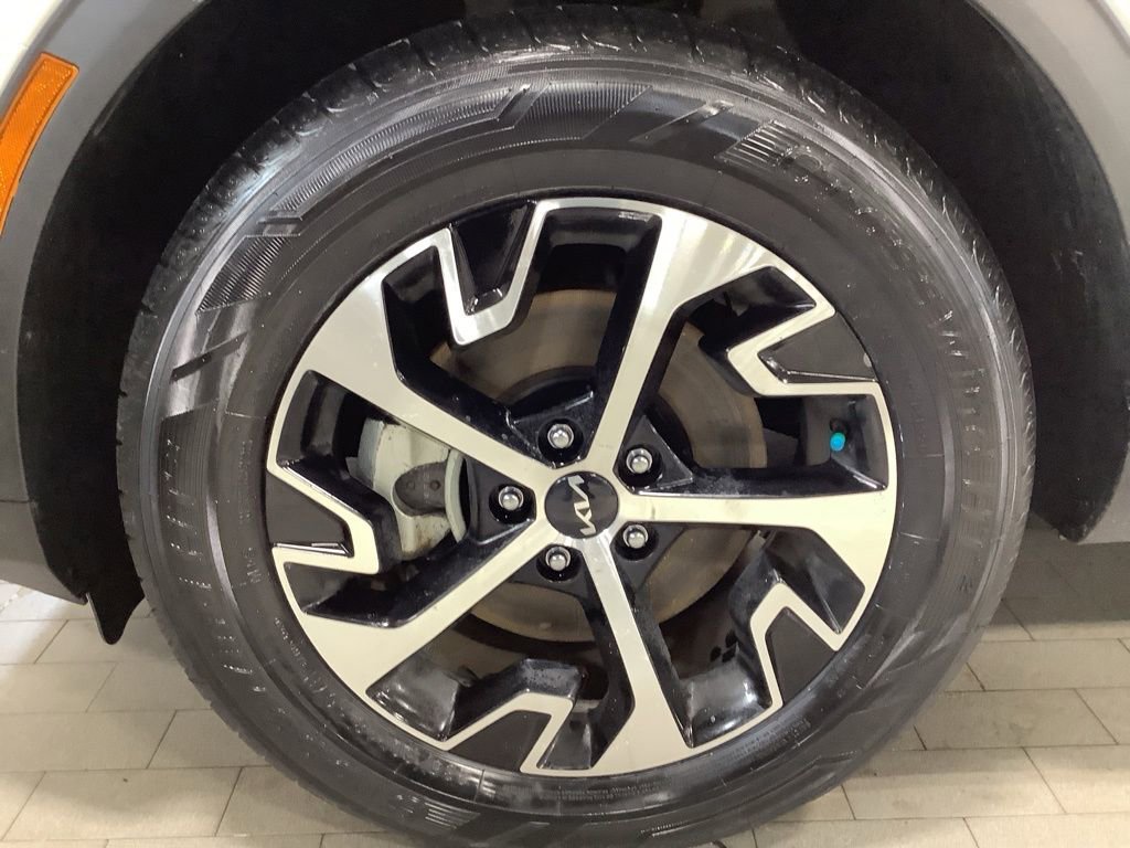 Certified 2024 Kia Sportage EX w/ EX Premium Package image 24