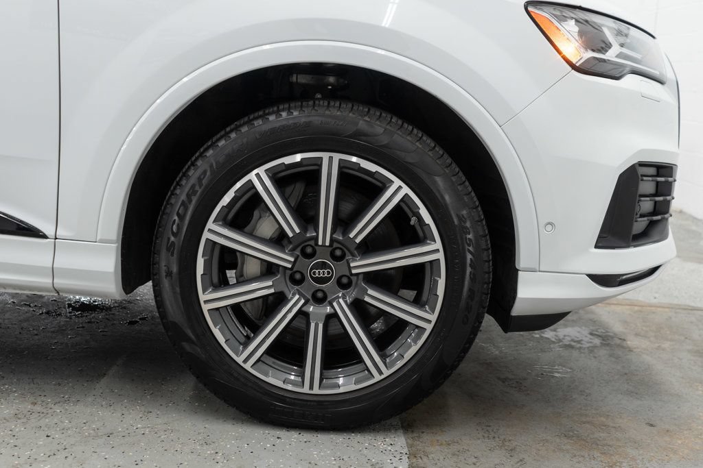Used 2023 Audi Q7 2.0T Premium Plus w/ Premium Plus Package AWD/4WD image 41