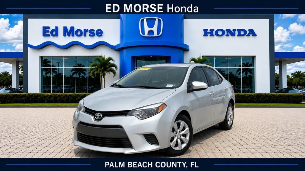 Used 2015 Toyota Corolla LE FWD image 1