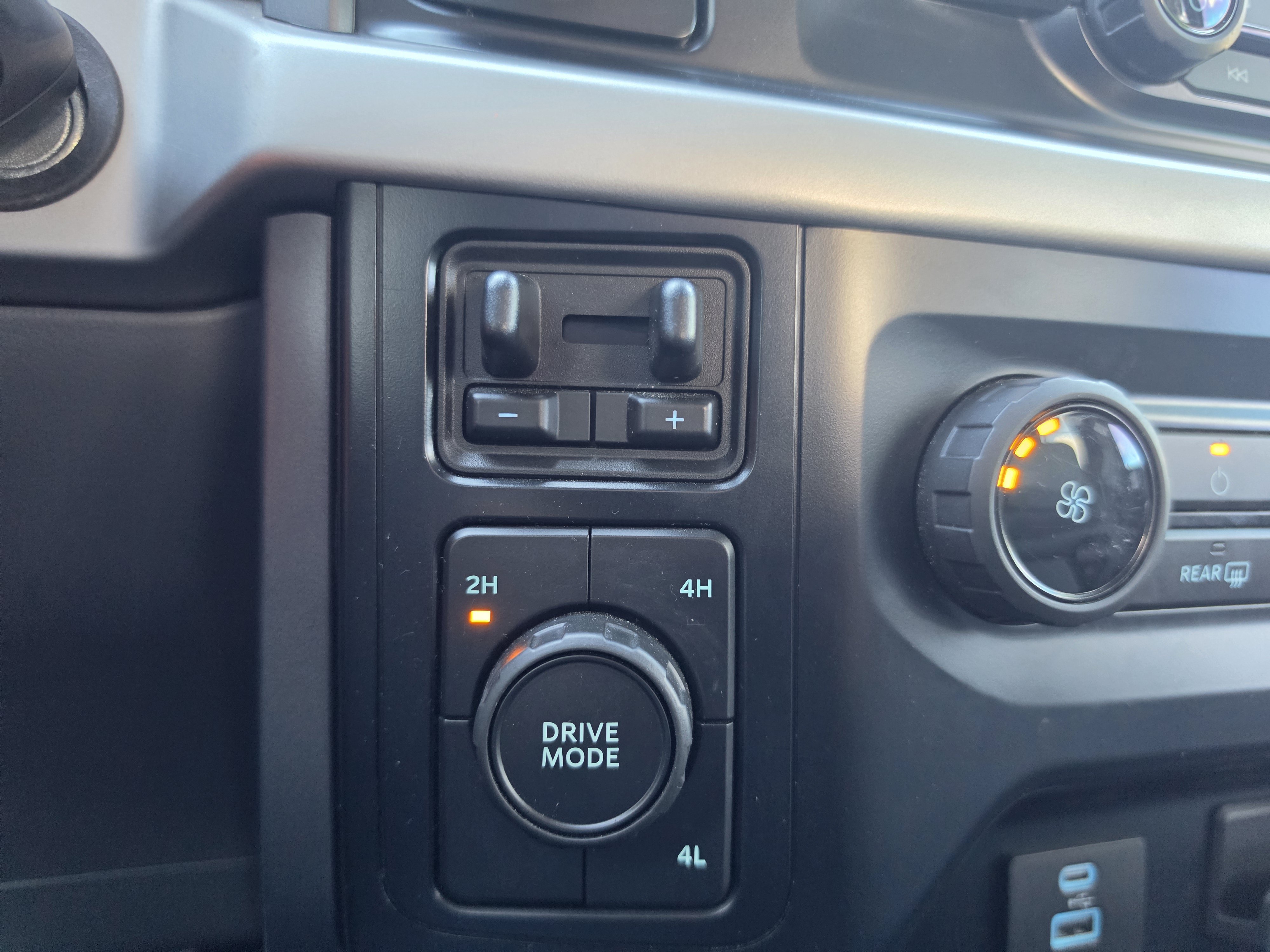 Used 2022 Ford F150 XLT w/ Trailer Tow Package AWD/4WD image 29