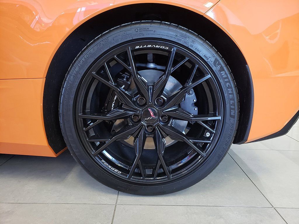 Used 2023 Chevrolet Corvette Stingray w/ Battery Protection Package image 9