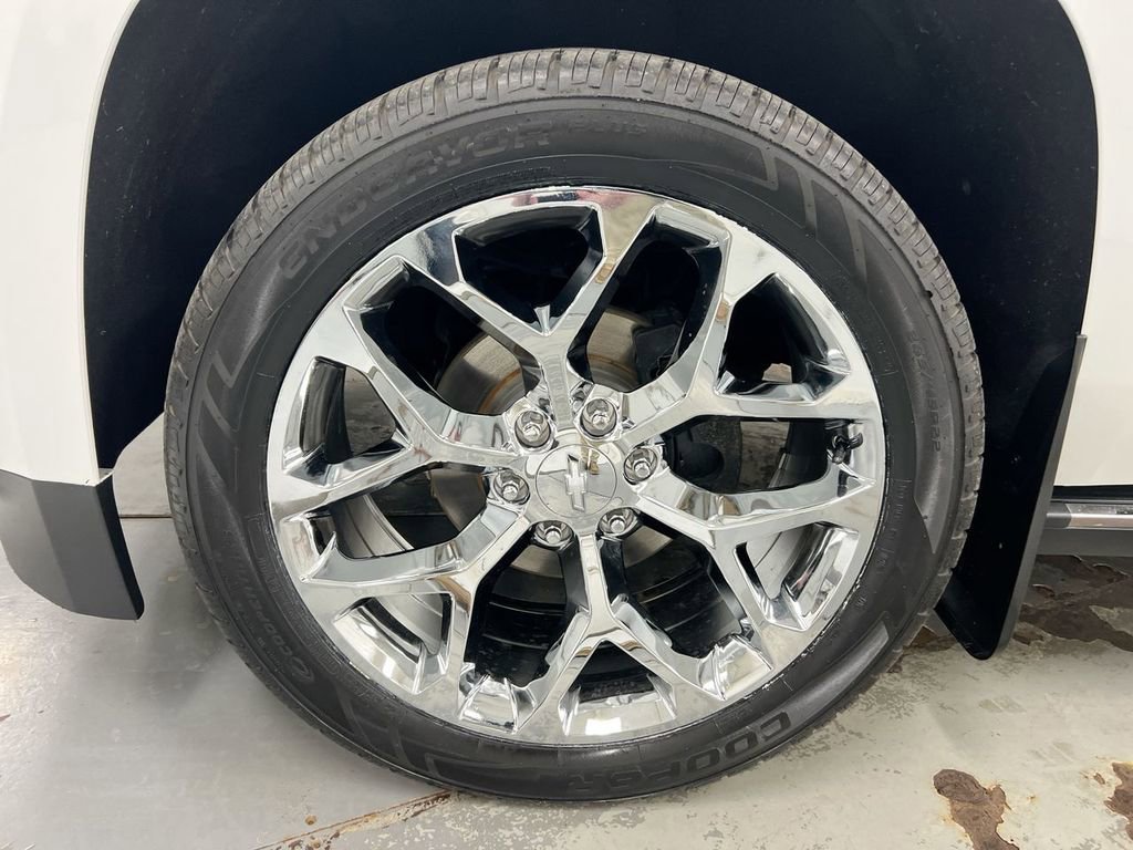 Used 2020 Chevrolet Suburban Premier w/ Premier Plus Edition image 29