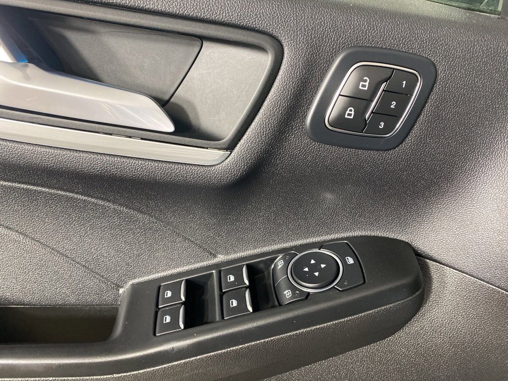 Used 2024 Ford Escape Platinum image 12