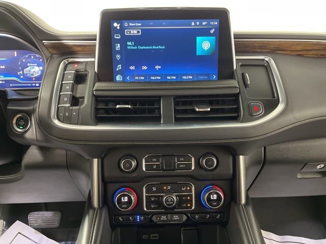 Used 2023 Chevrolet Suburban Premier image 25