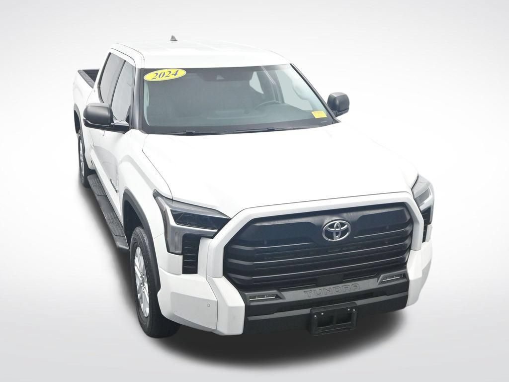 Used 2024 Toyota Tundra SR5 w/ SR5 Premium Package AWD/4WD image 24