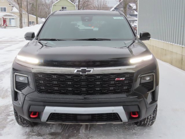 Used 2024 Chevrolet Traverse Z71 w/ Enhanced Driving Package image 10