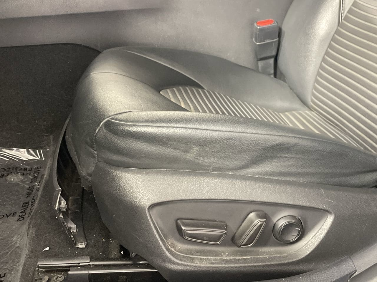 Used 2020 Toyota Camry SE FWD image 20
