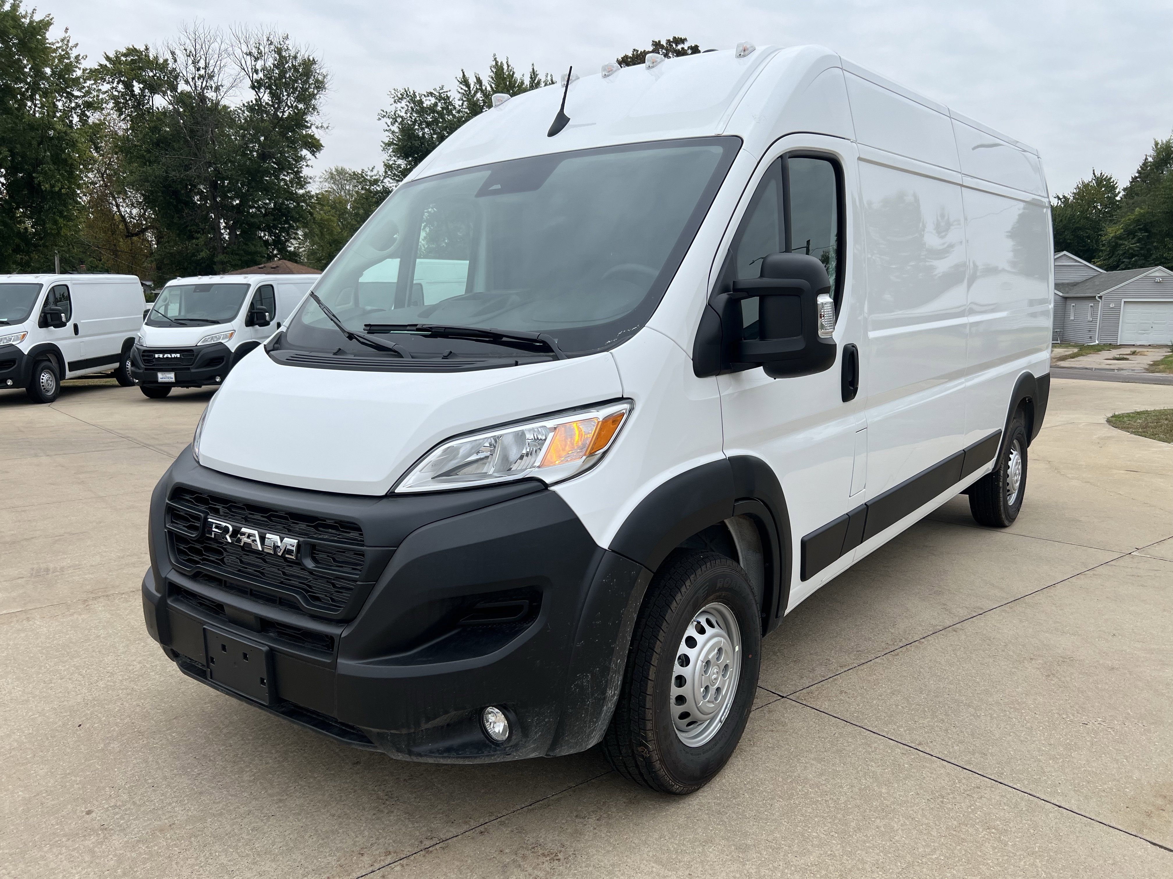New 2026 RAM ProMaster 2500 w/ Convenience Group image 14