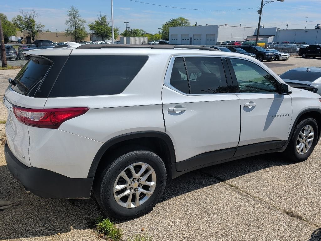 Certified 2019 Chevrolet Traverse LT FWD image 4
