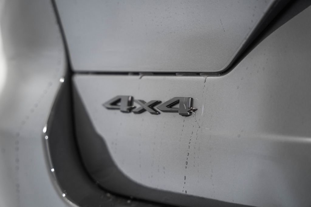 New 2025 Jeep Grand Cherokee 4WD image 7