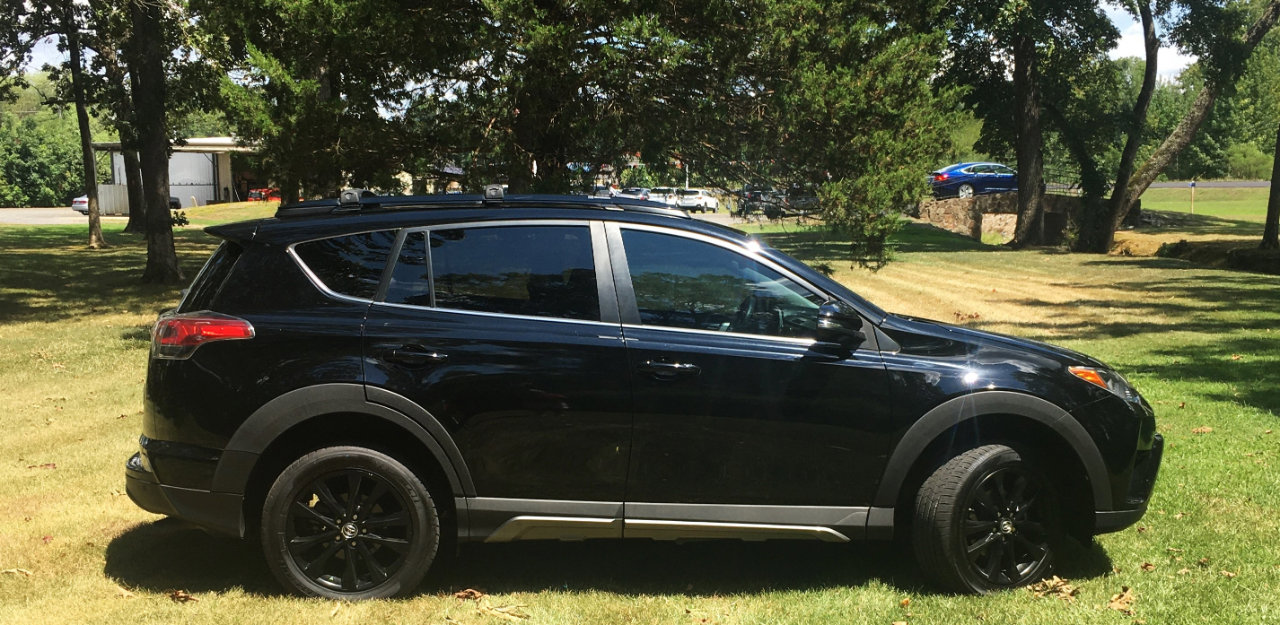 Used 2018 Toyota RAV4 Adventure image 6