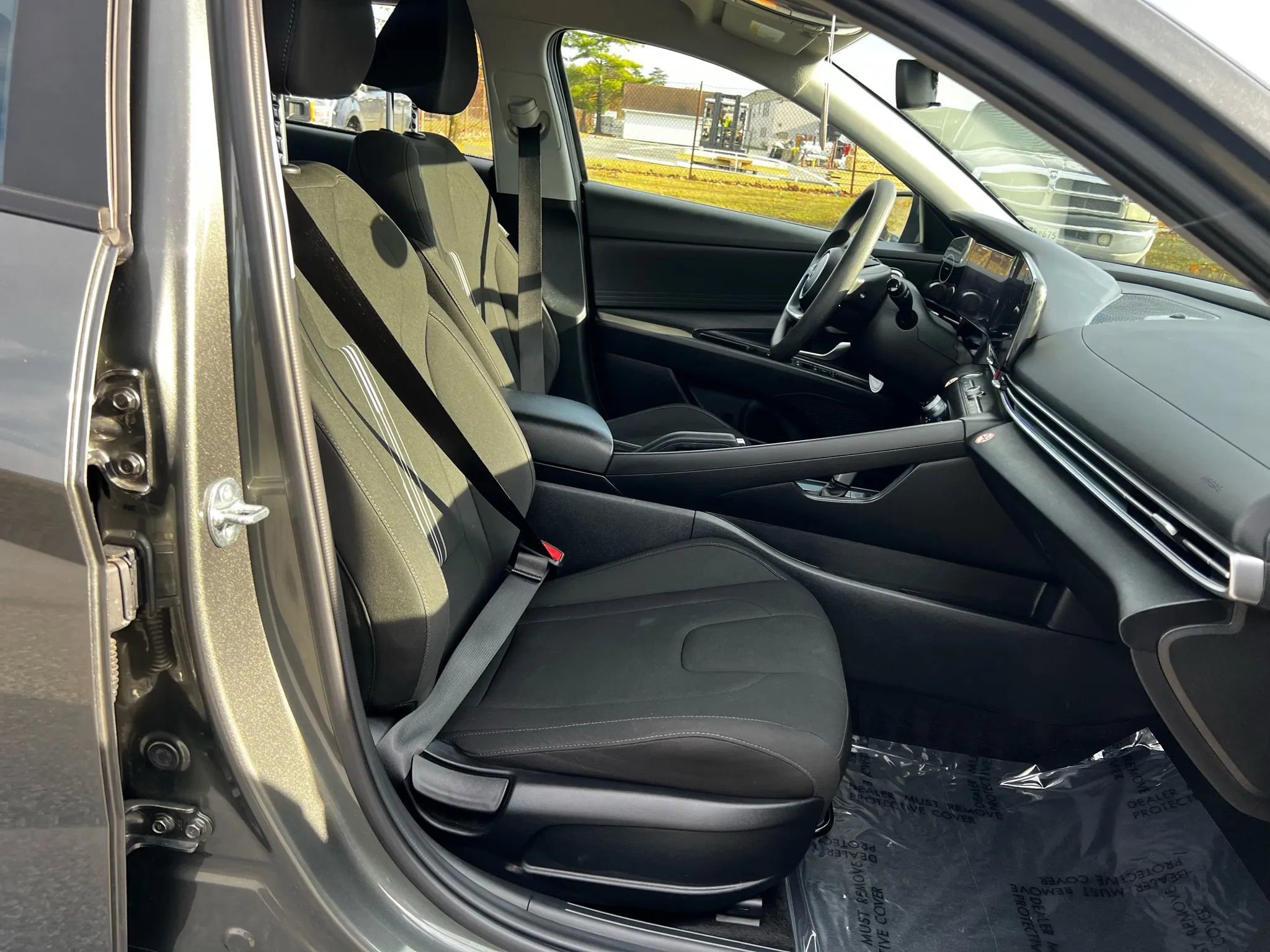 Used 2024 Hyundai Elantra SEL image 12