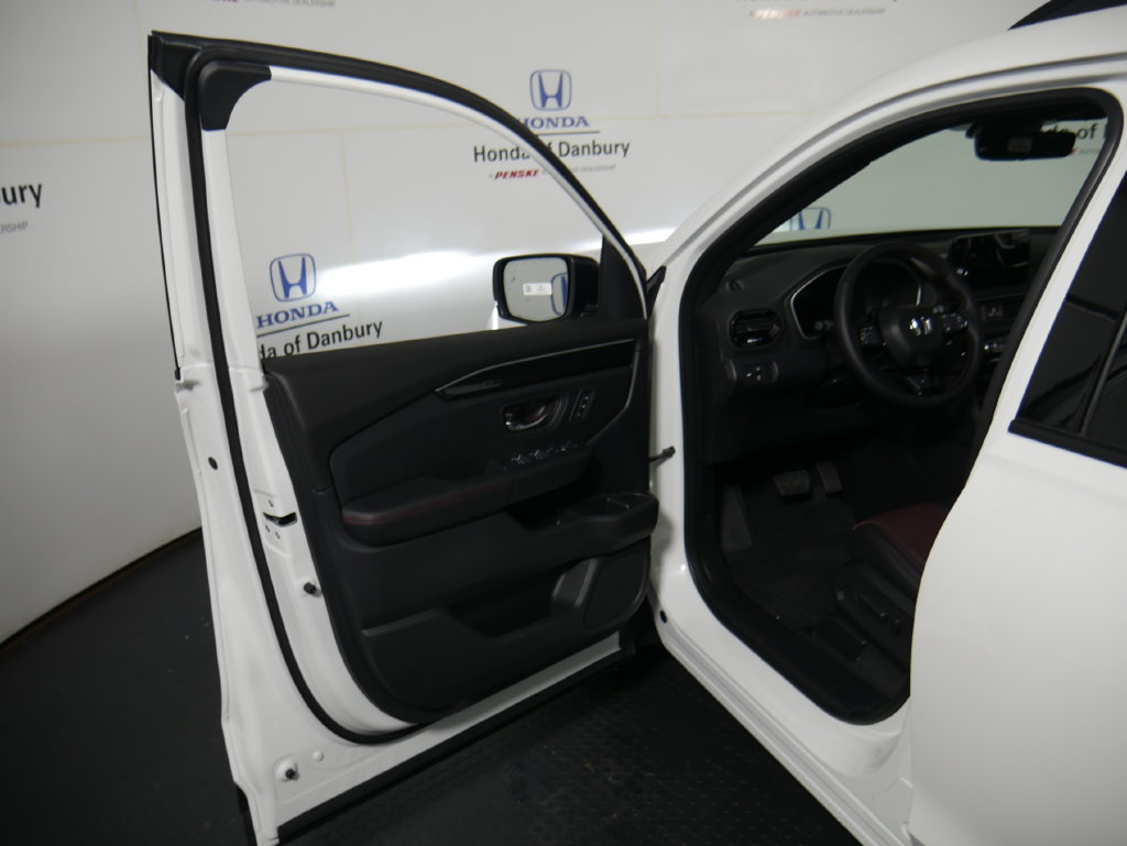 New 2026 Honda Pilot Black Edition image 10