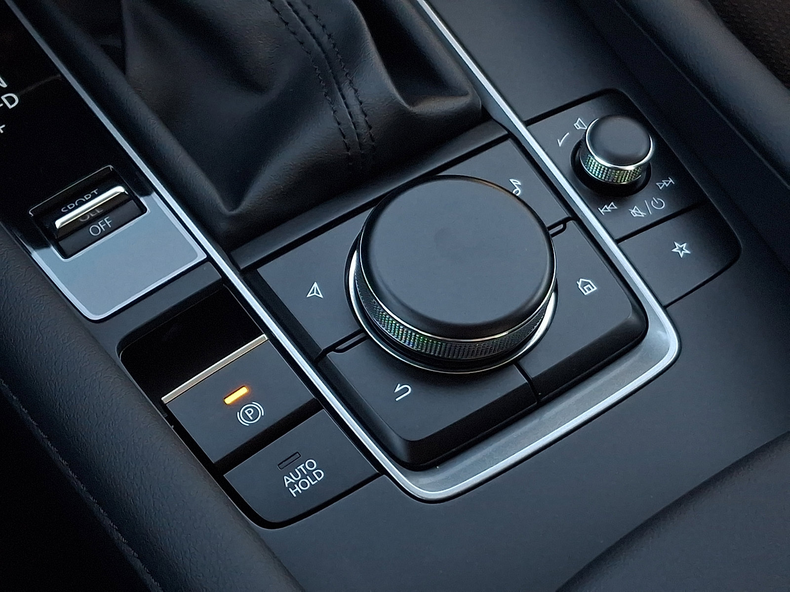 New 2026 MAZDA MAZDA3 s image 15