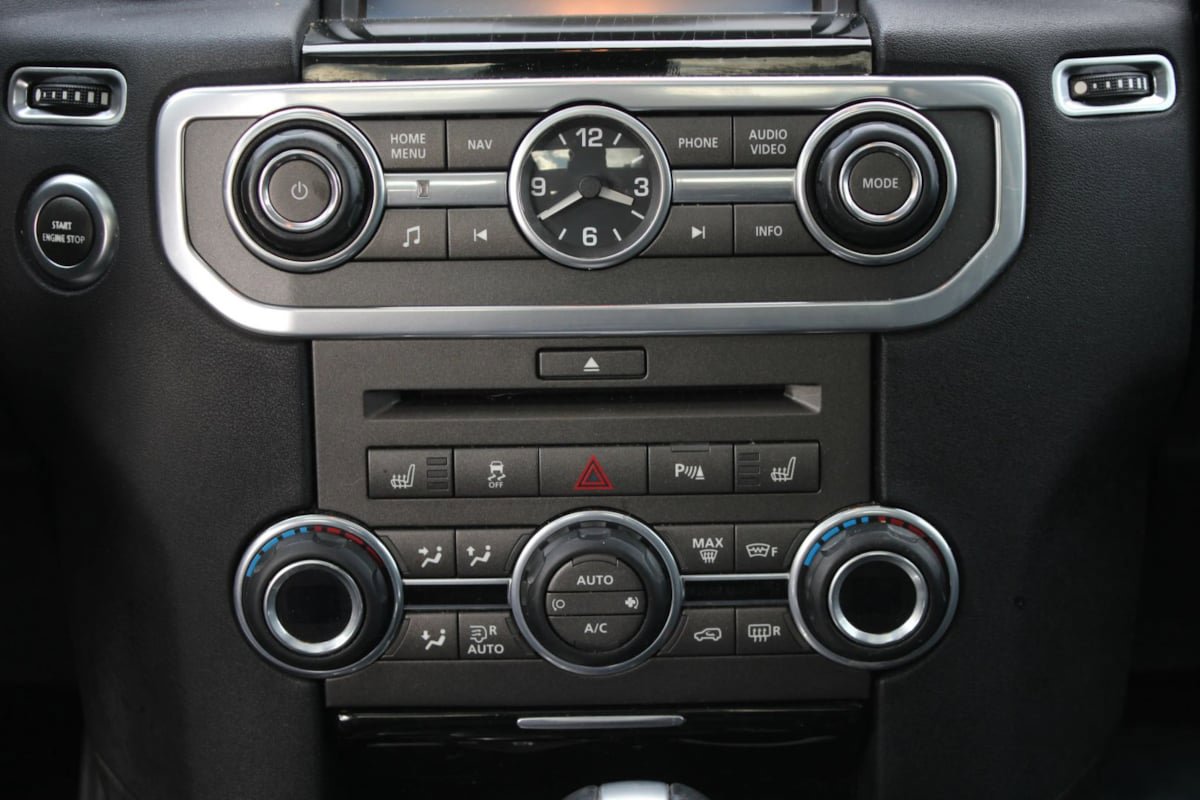 Used 2011 Land Rover LR4 HSE LUX AWD/4WD image 33