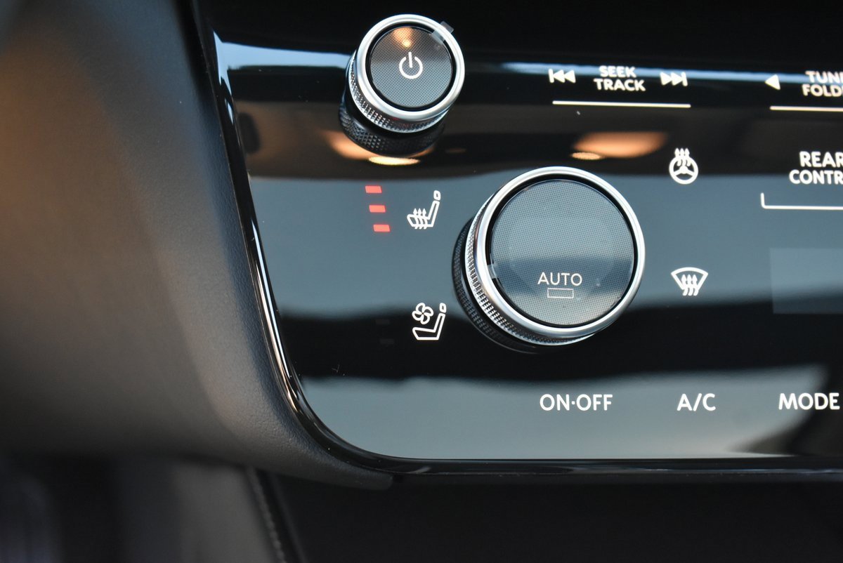 New 2025 INFINITI QX60 Luxe w/ Lighting Package (N94) image 25