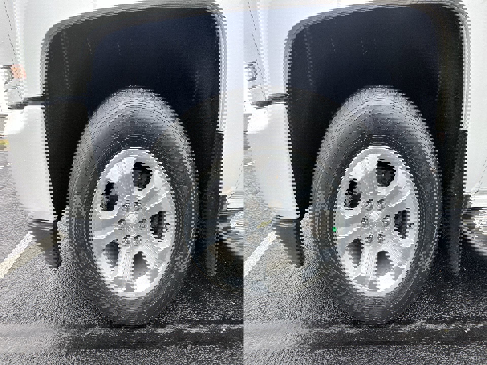 Used 2018 Chevrolet Silverado 1500 LT w/ All Star Edition image 10