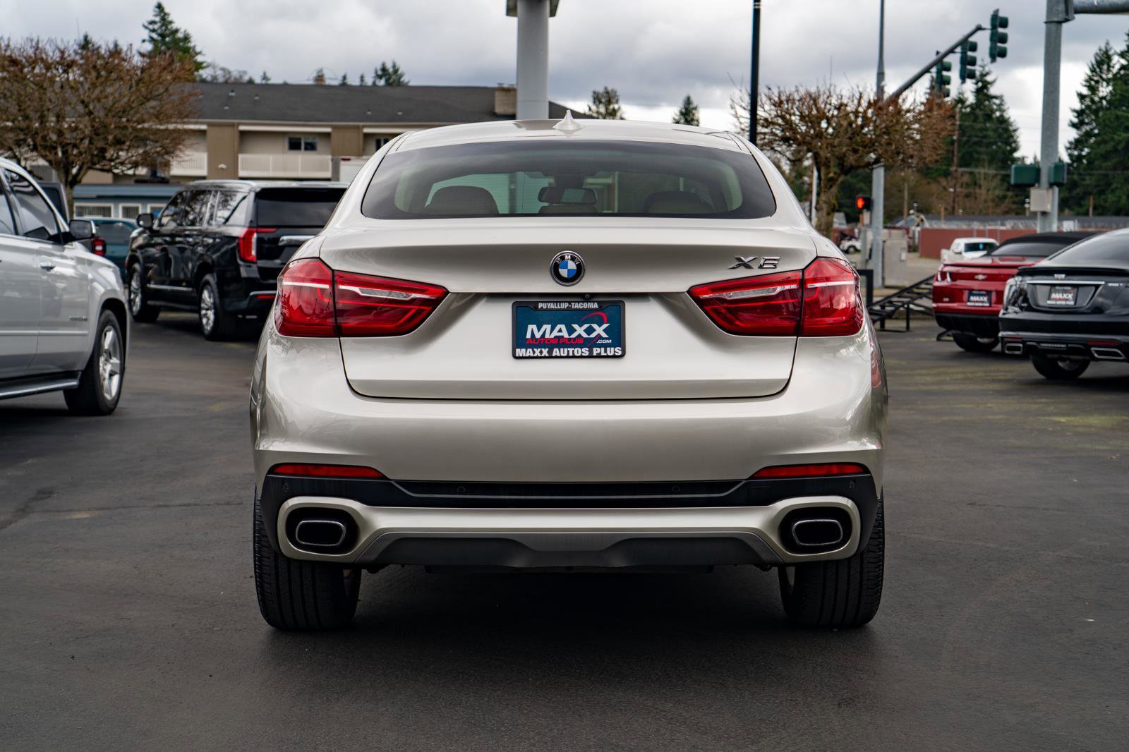 Used 2015 BMW X6 xDrive50i AWD/4WD image 12