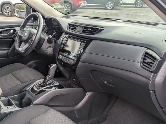 Used 2019 Nissan Rogue SV image 31