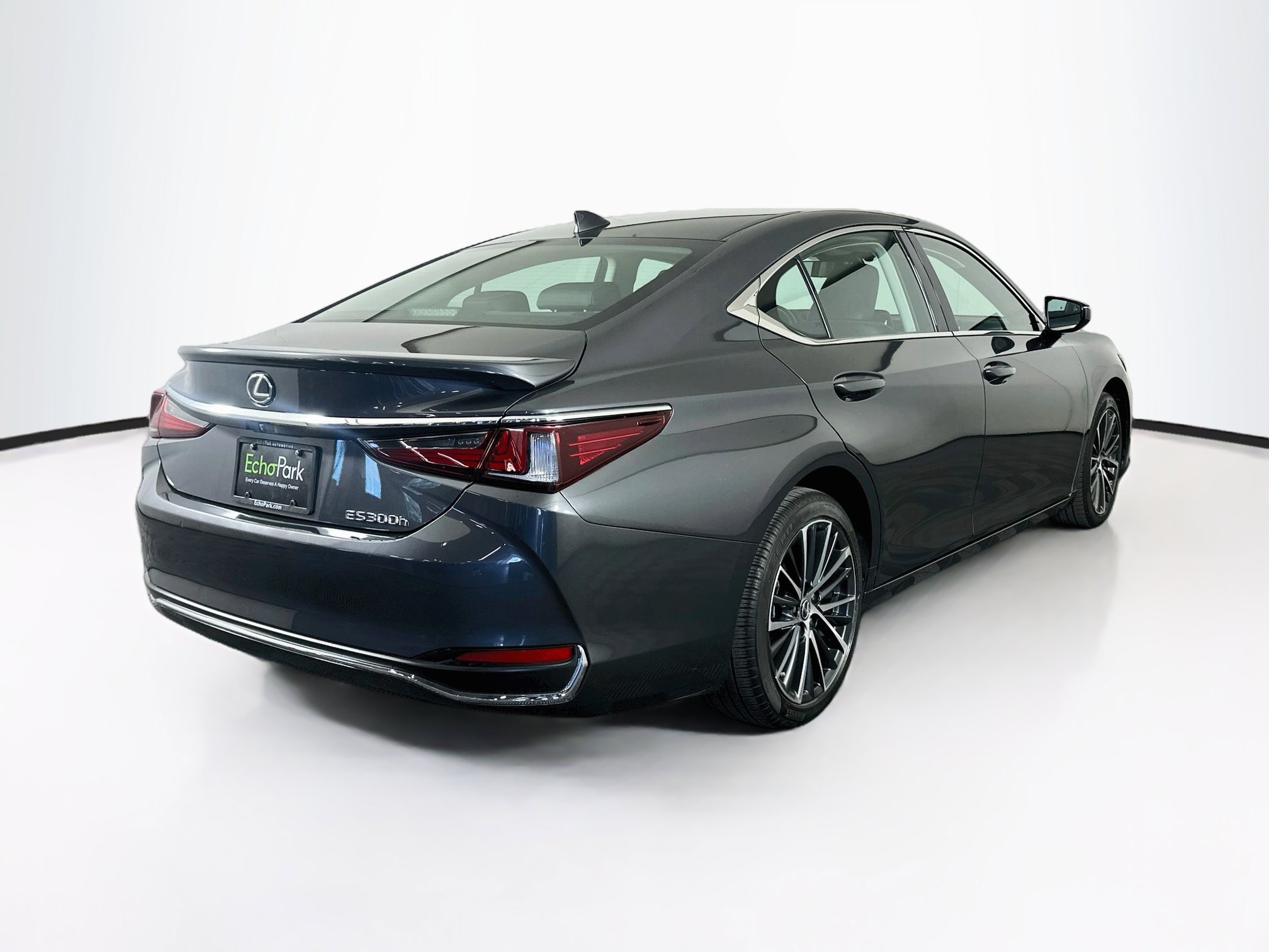 Used 2024 Lexus ES 300h w/ Premium Package FWD image 9