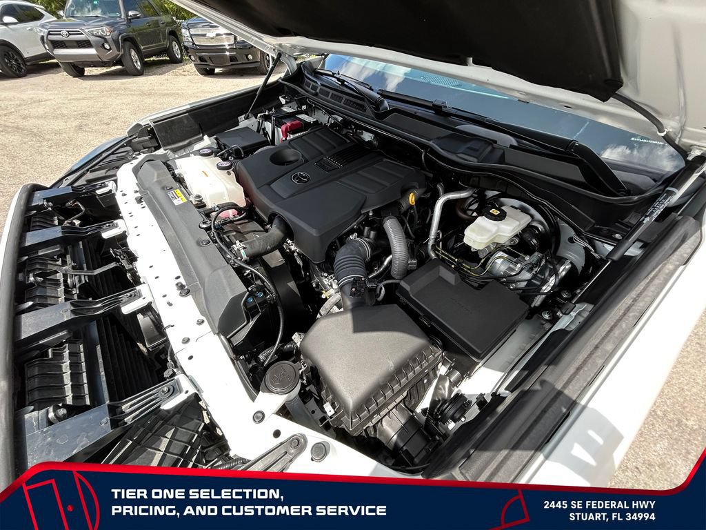 Used 2025 Toyota Tundra SR5 AWD/4WD image 23