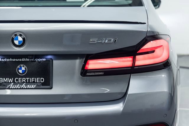 Used 2023 BMW 540i xDrive w/ M Sport Package image 8