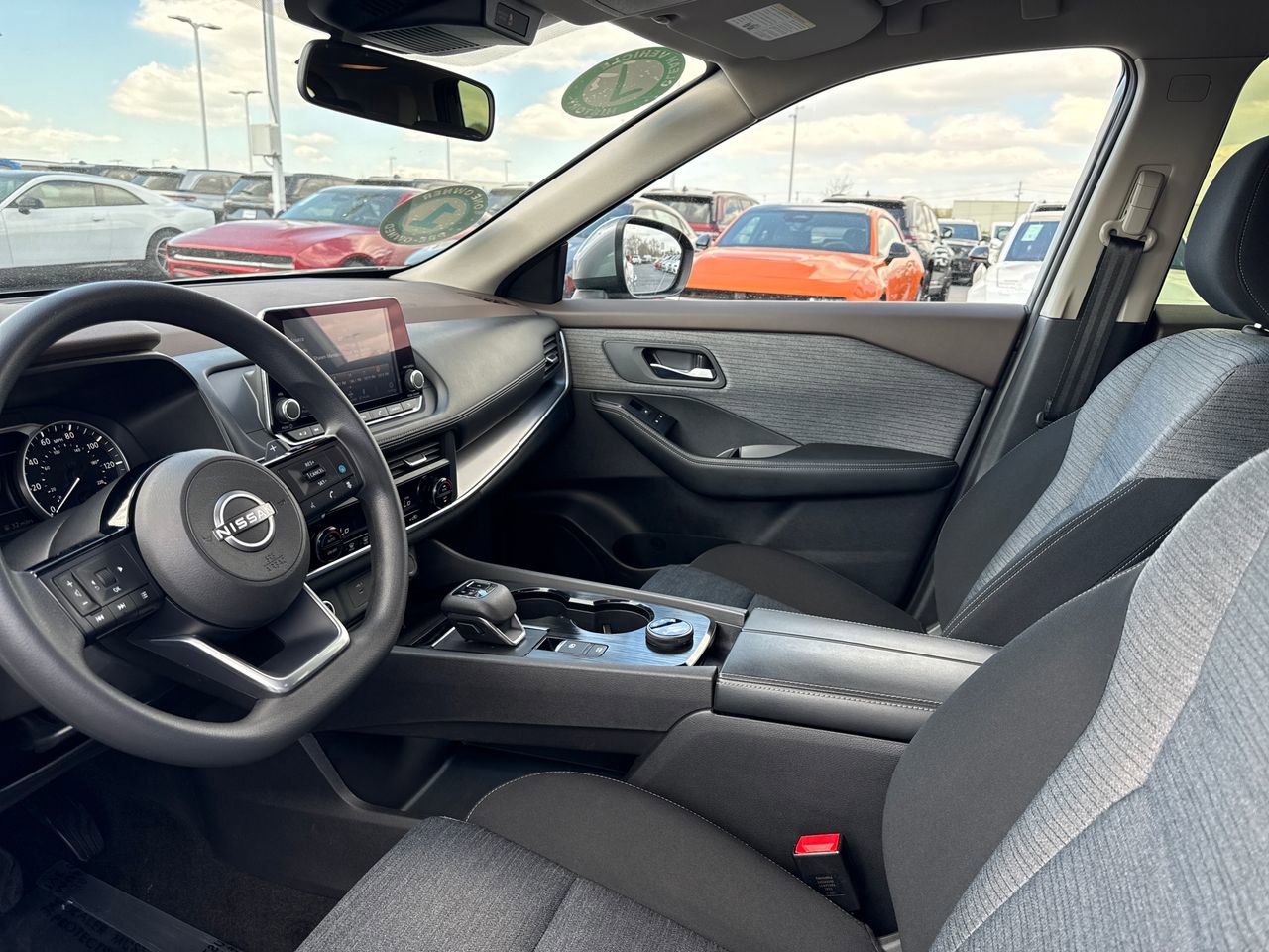Used 2023 Nissan Rogue SV AWD/4WD image 11