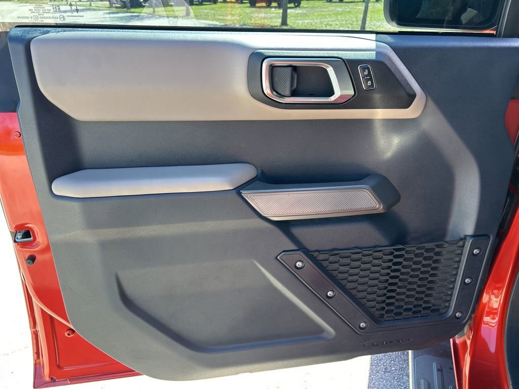 Used 2023 Ford Bronco Wildtrak image 17