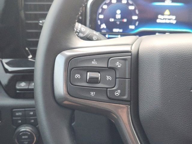 Used 2025 Chevrolet Silverado 2500 ZR2 w/ Technology Package image 39