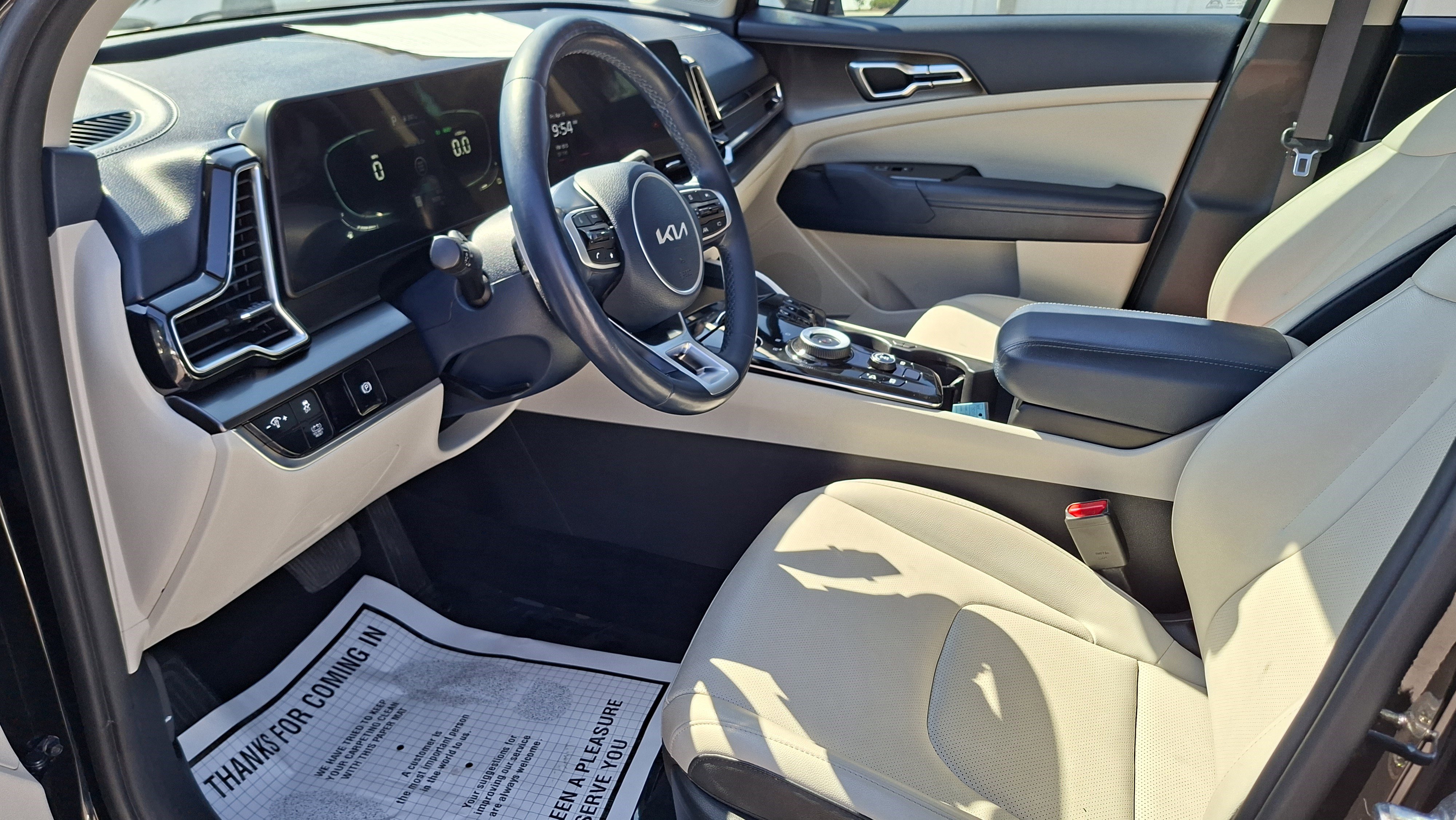 Used 2023 Kia Sportage EX AWD/4WD image 9