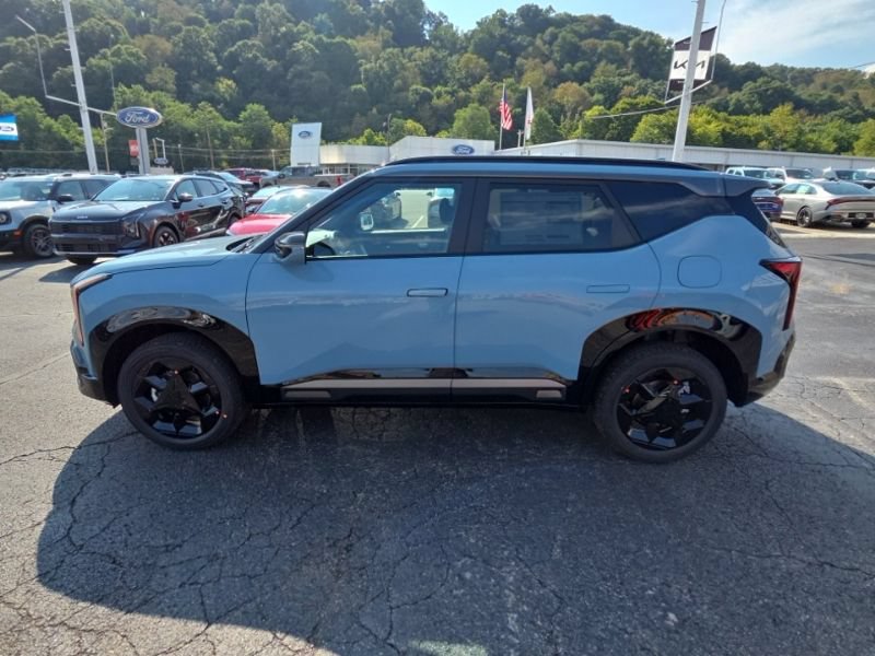 New 2027 Kia Seltos X-Line S w/ X-Line S Premium Package AWD/4WD image 4