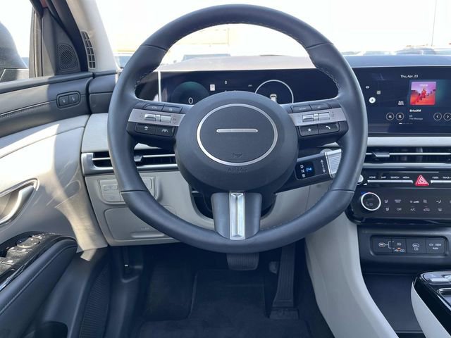 Certified 2025 Hyundai Tucson Limited w/ Tow & Go Package AWD/4WD image 14