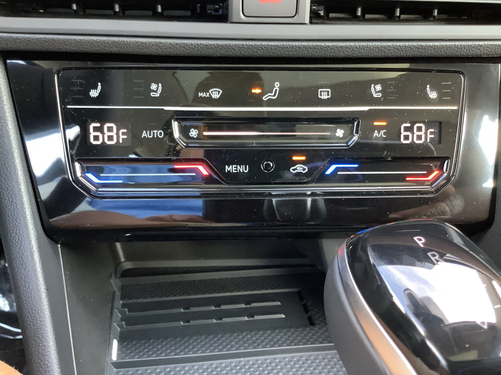 New 2027 Volkswagen Jetta SEL FWD image 18