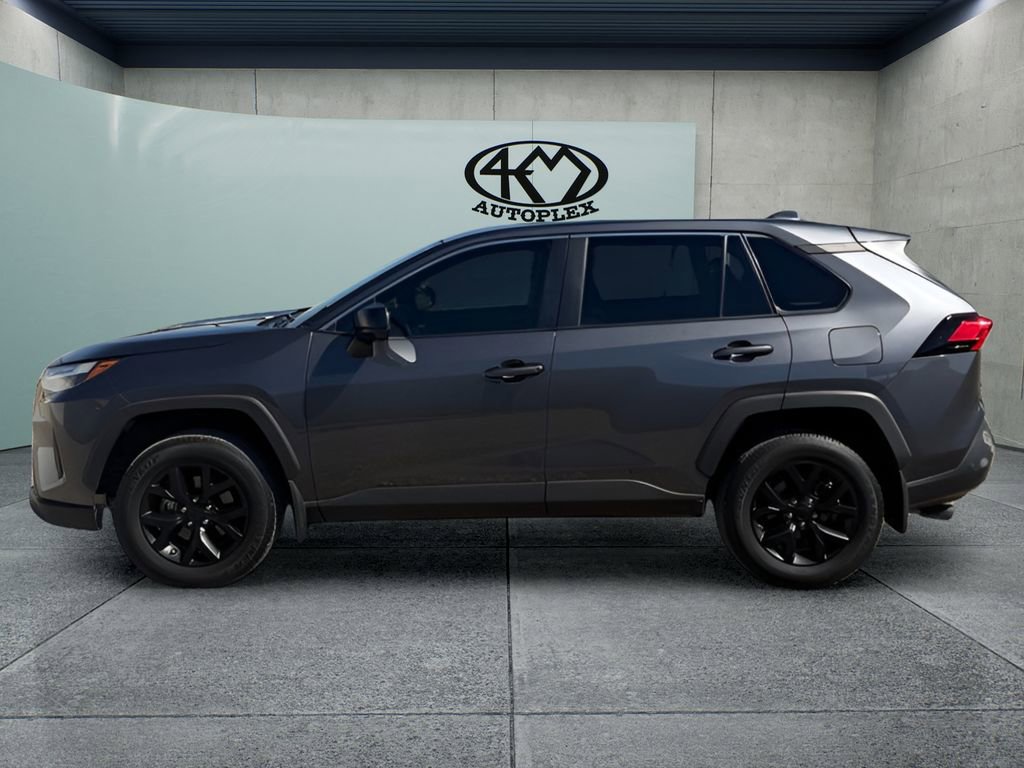 Used 2024 Toyota RAV4 LE image 6